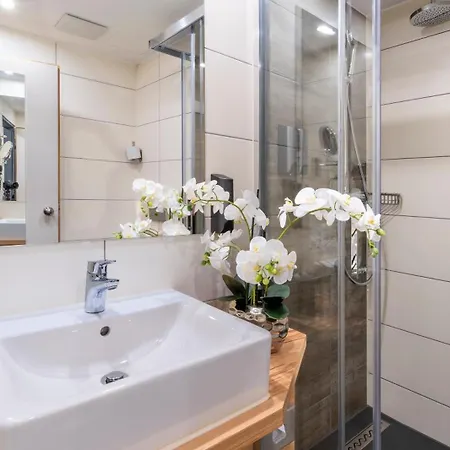 Plaza Premium Columbus 4* Bremen